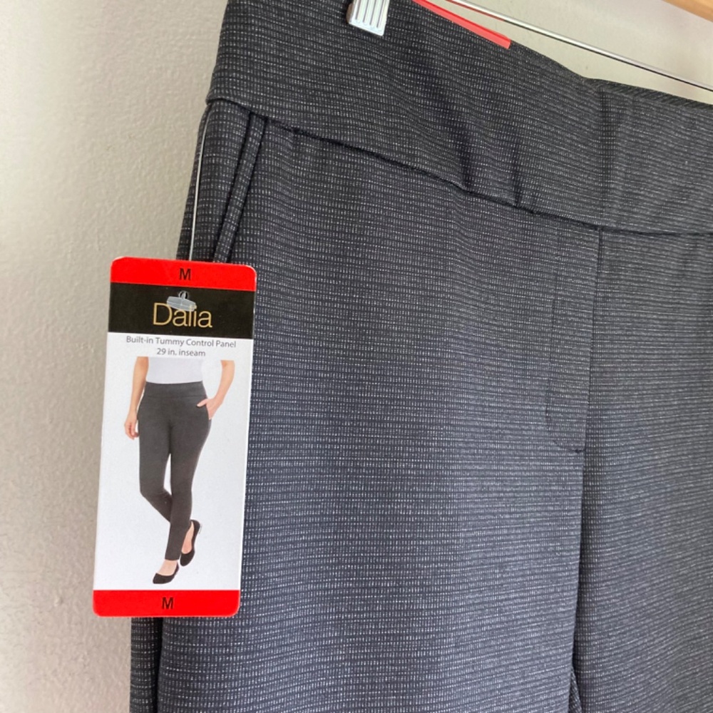 New Dalia Women’s pants - Picture 2 of 7